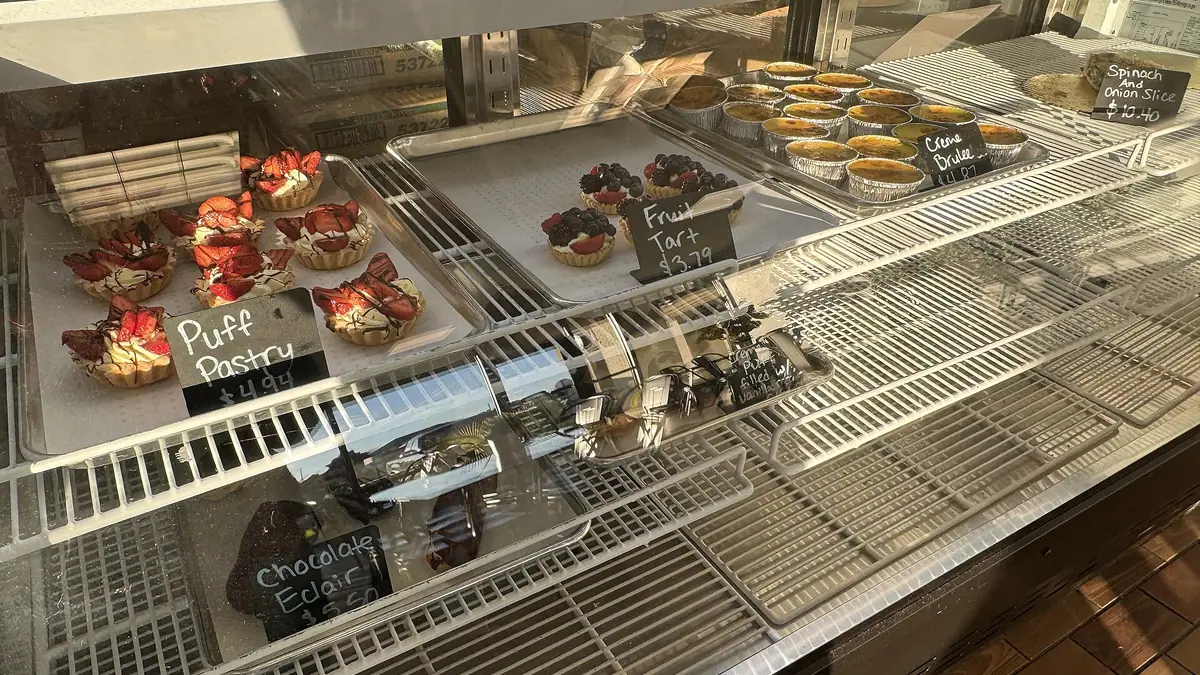 Miretti Pasticceria – italian bakery in Deal town centre